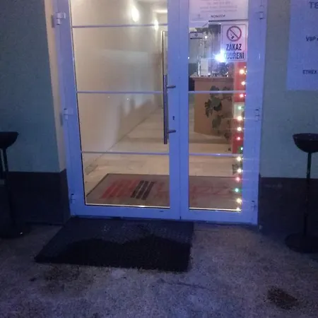 Lazza Motel *